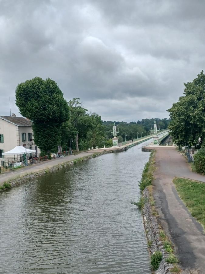 Entre Loire Et Canal Бріар Екстер'єр фото